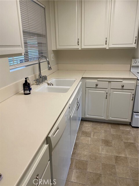 Foto del edificio - 3332 Bahia Blanca E