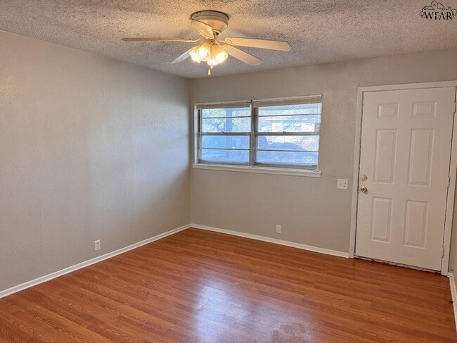 Foto del edificio - 1813 Westcliff Dr