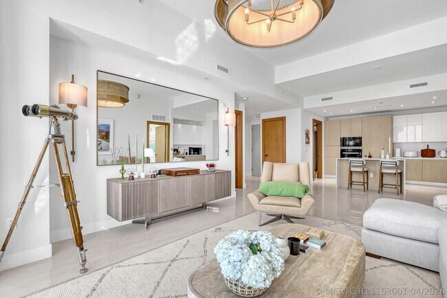 Foto del edificio - 3100 N Ocean Dr