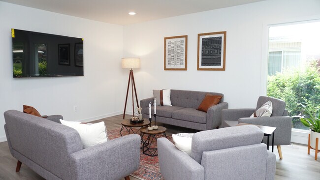 Foto del edificio - 30826 Longfellow Ave