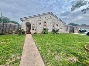 Building Photo - 11538 Neff St