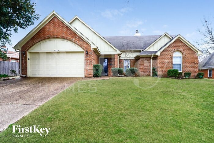 Primary Photo - 1330 Fox Trace Dr