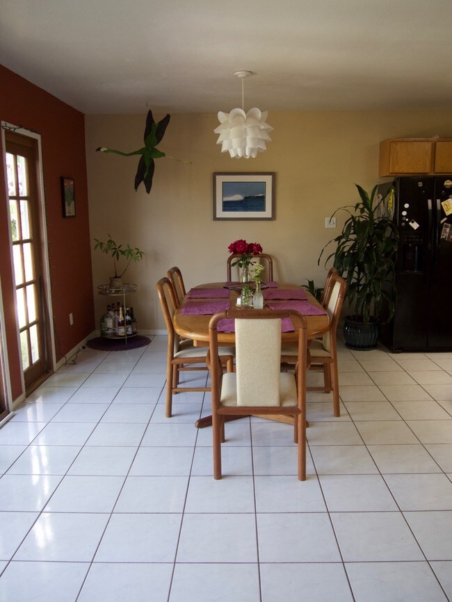 Foto del edificio - 4535 Kleefeld Ave