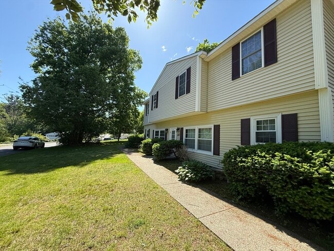 Building Photo - 28 Crestview Dr