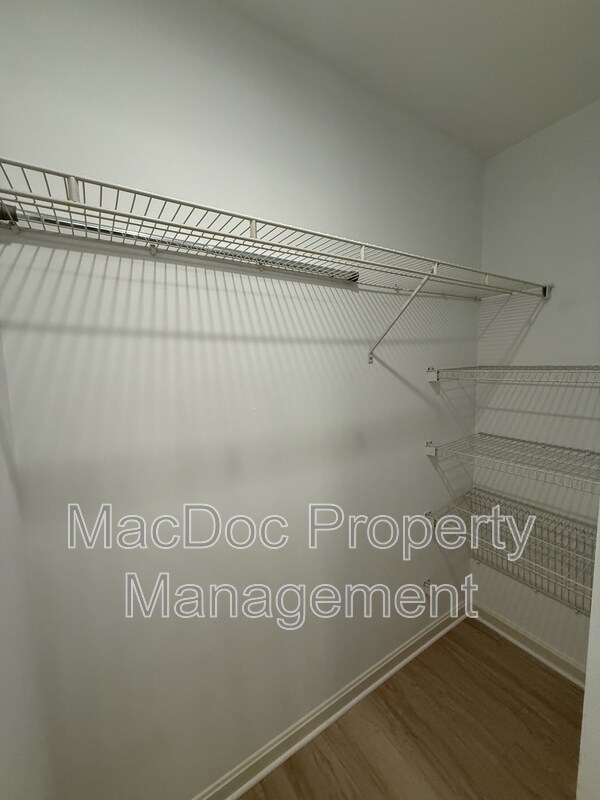 Foto del edificio - 7137 Wytheville Cir