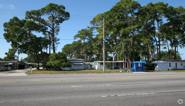 Building Photo - Wayside Glen Mobile Home Park