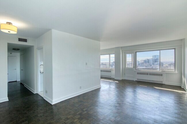 Photo du bâtiment - 3555 Chem. de la Côte-des-Neiges