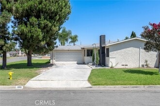 Building Photo - 848 S Velare St