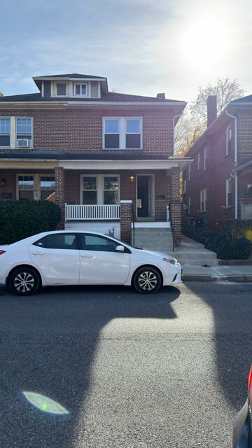 Foto principal - 284 W Maple St