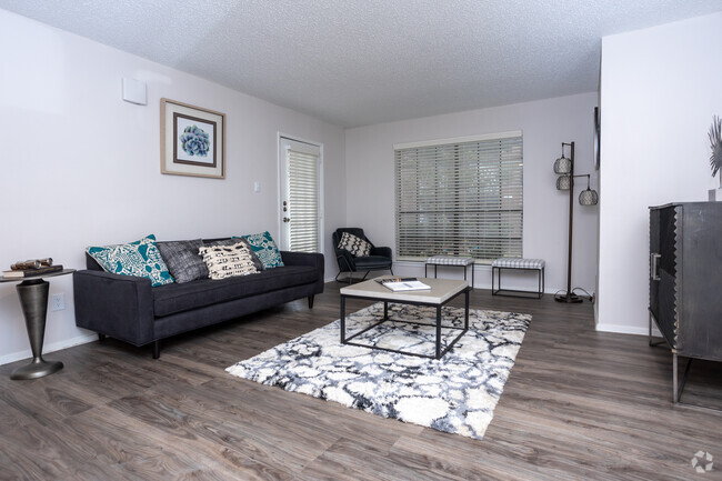 1BR,1BA-A2Diamond - Barrett Creek