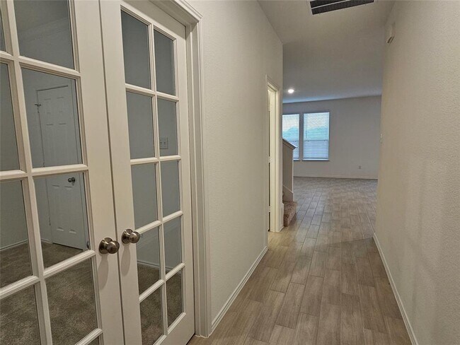 Foto del edificio - 1629 Brimhurst Dr