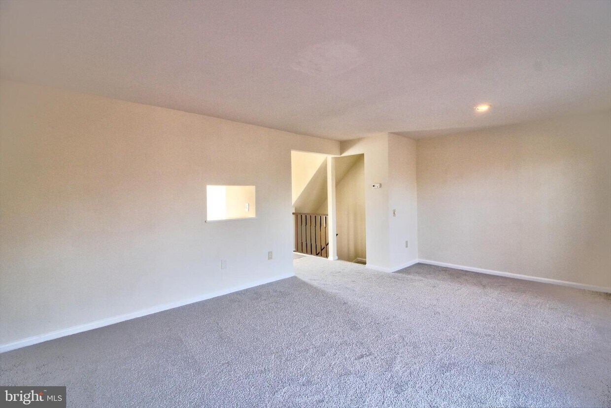 Foto principal - 1878 Murdock Ct