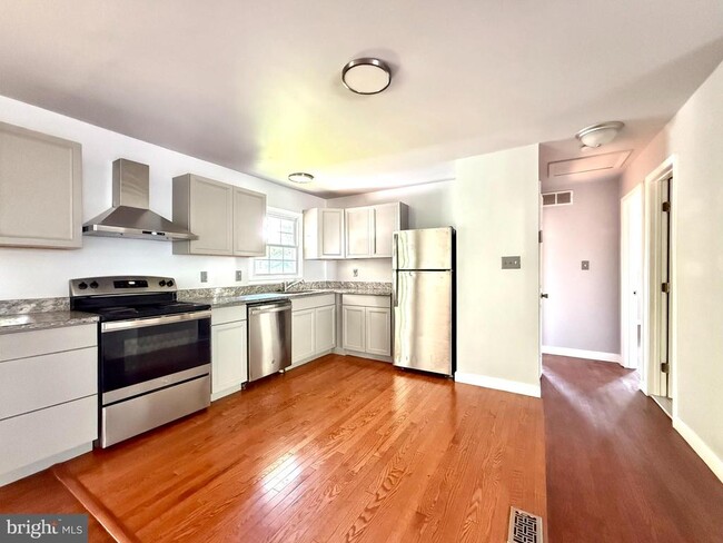 Foto del edificio - 4537 Kingston Rd