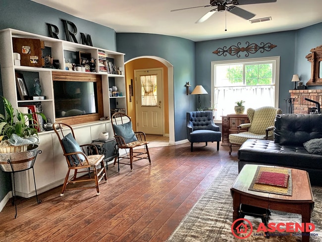 Foto del edificio - Captivating Home in Olive Dr Area!