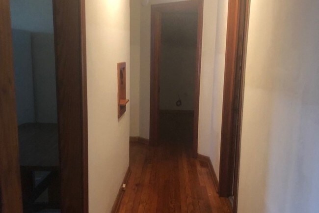 Foto del edificio - 704 E Thomas St