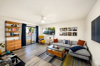 Building Photo - Montage at Fair Oaks