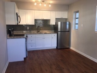 Foto principal - 42 Davis Blvd
