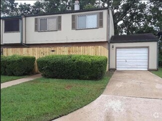 Building Photo - 5915 Fairmeadow Dr