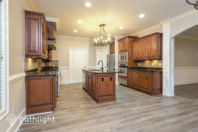 Building Photo - 8525 Rosedale Dr, Oak Ridge, NC, 27310