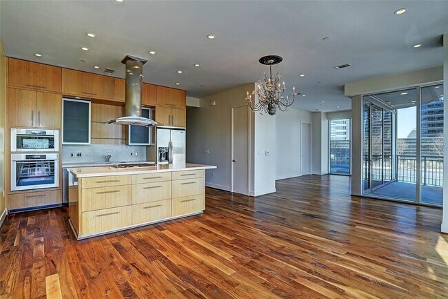 Building Photo - 1600 Post Oak Blvd