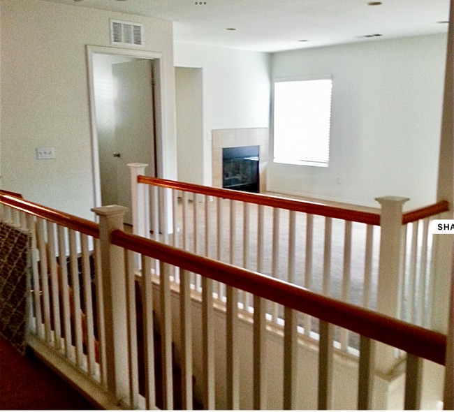 Building Photo - 13265 La Crescenta Ave