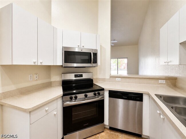 Foto del edificio - 509 NE 24th Pl