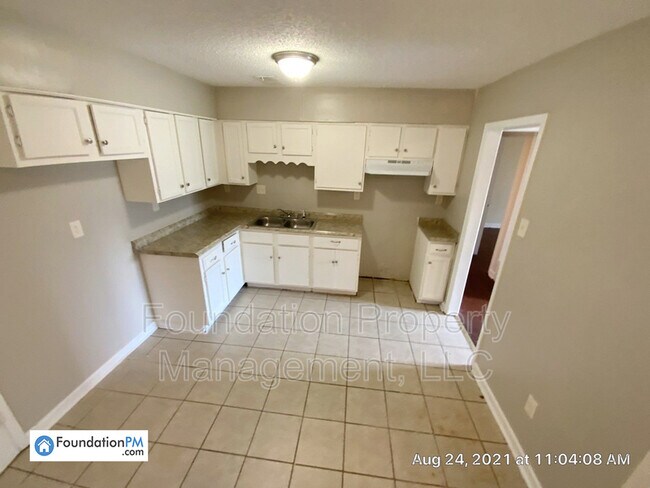 Building Photo - 3380 Burgess Dr