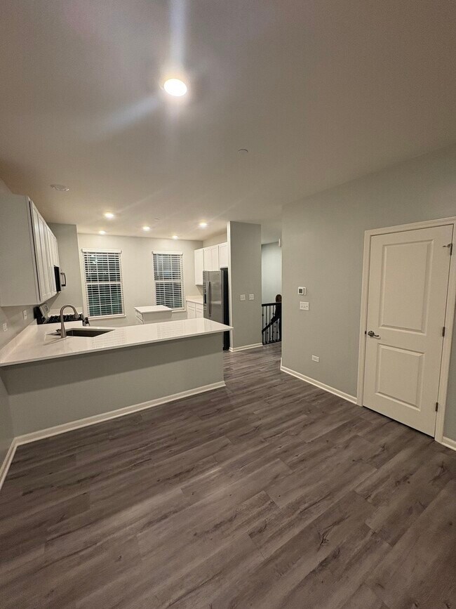 Foto del edificio - 8972 Dolby St