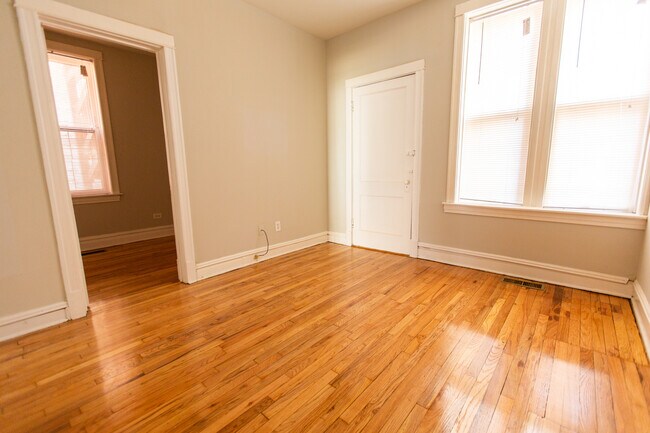 Foto del edificio - 2322 W Thomas St