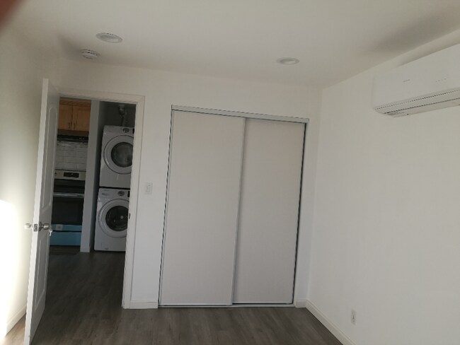 Foto del edificio - 4196 Ridgebrook Way