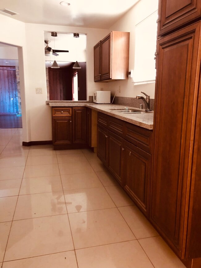 Photo - 15109 Budlong Ave House