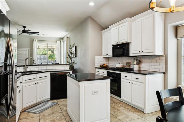 Foto del edificio - 910 Fox Ridge Trail