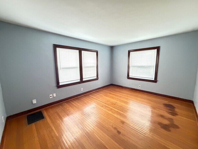 Foto del edificio - 307 Kingston Ave