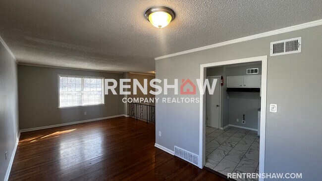 Foto del edificio - 2547 Courtney Dr