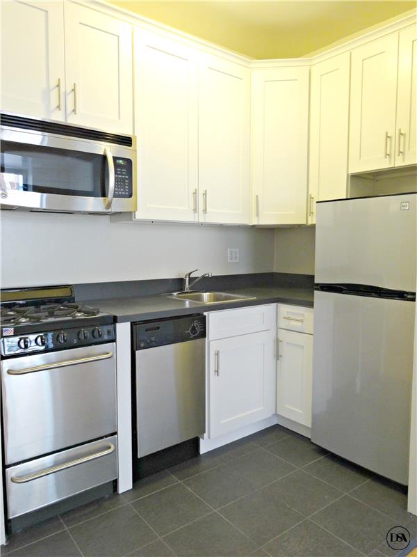 Building Photo - 29 Avenue B