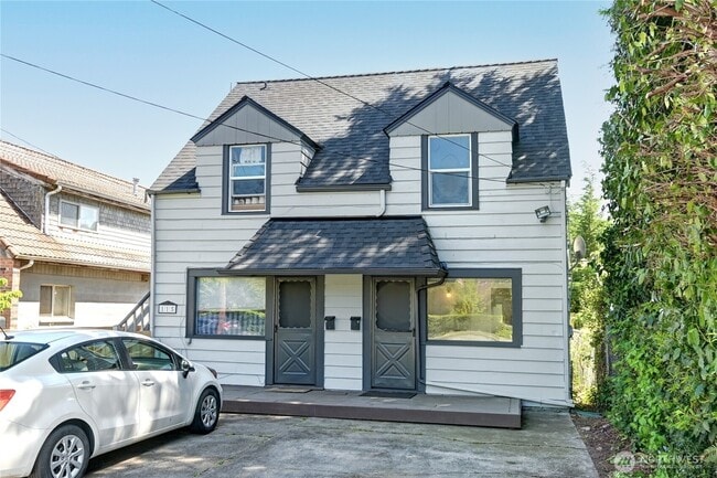 Building Photo - 115 S Kelsey St