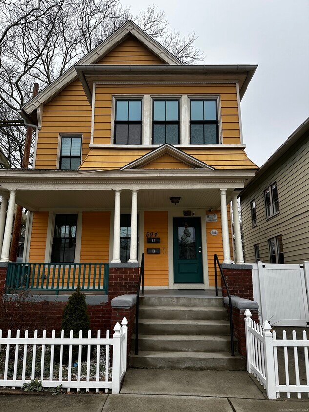 Foto principal - 504 Dixwell Ave