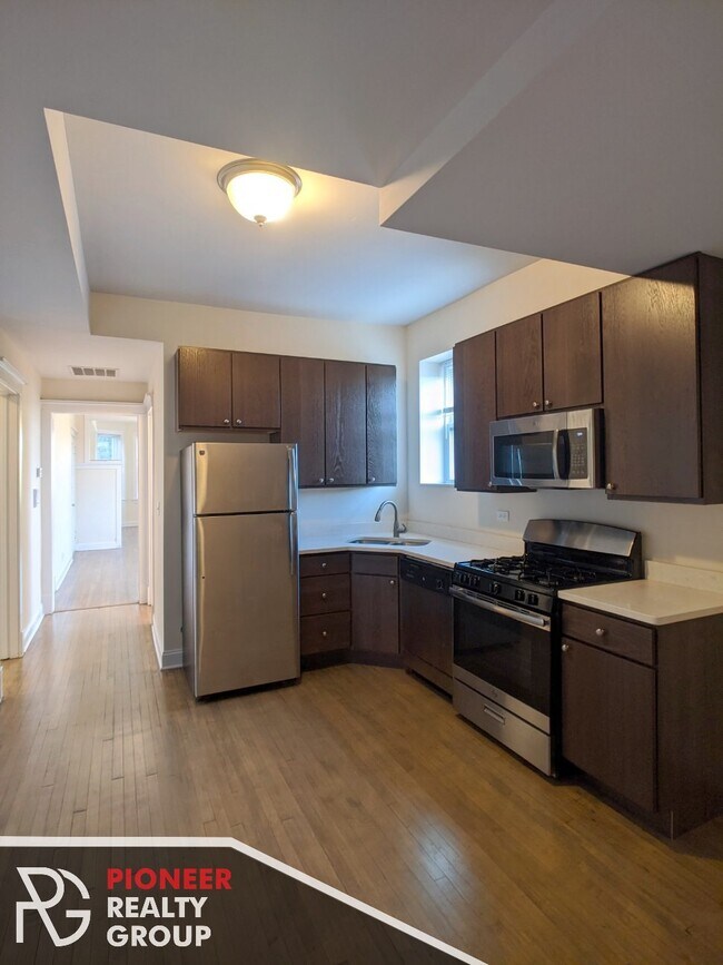 Foto del edificio - 2816 N Troy St