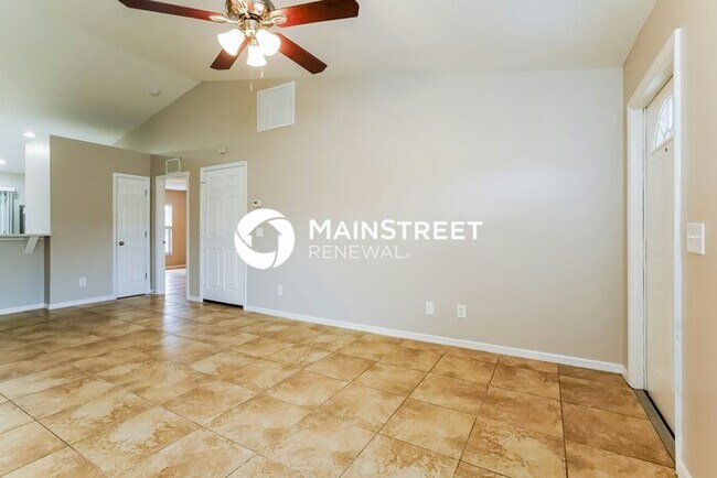 Foto del edificio - 3 Bedroom Pet-Friendly Home in lehigh acres, FL with Main Street Renewal
