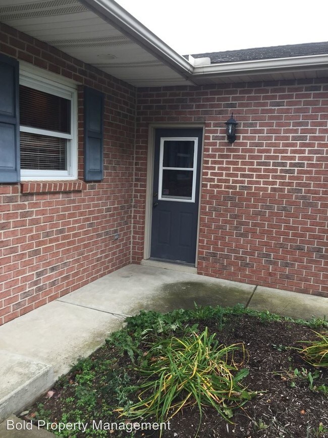 Building Photo - 2 br, 1 bath House - 42 West Market St