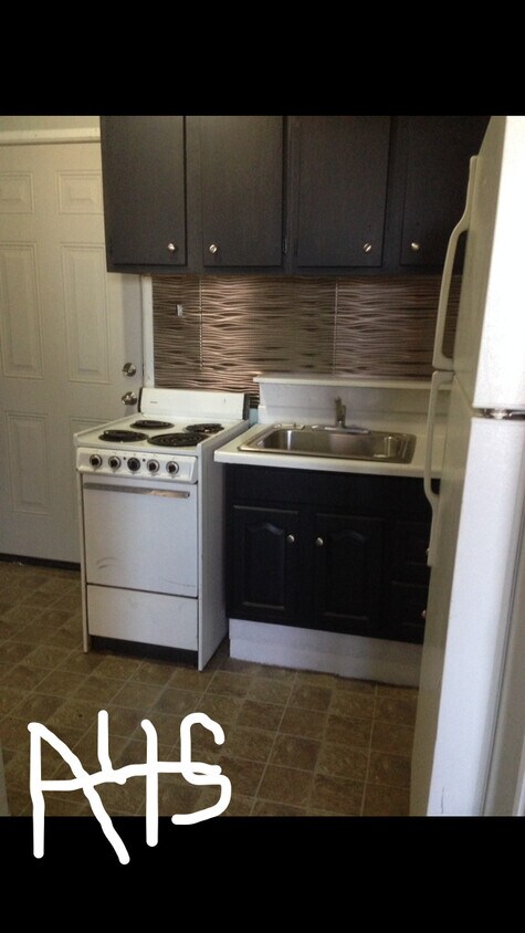 kitchen - 1901 State St