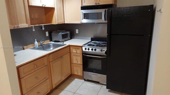 Foto del edificio - 2630 SW 28th St