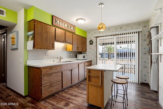 Foto del edificio - 12543 W Parkwood Dr