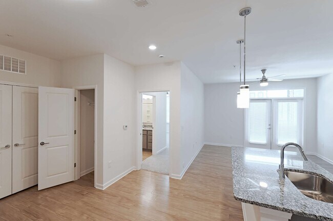 Building Photo - Evolve New Hope Farm