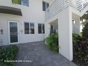 Building Photo - 10250 NW 66th St