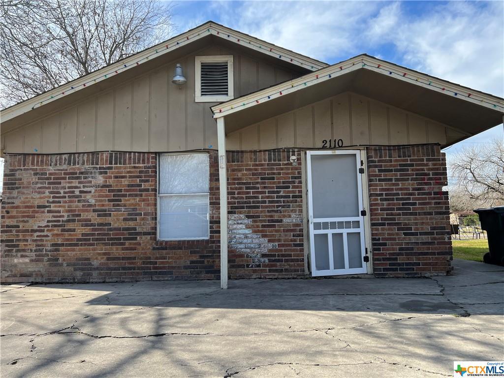 2110 Louise St, Seguin, TX 78155 Townhome Rentals in Seguin TX