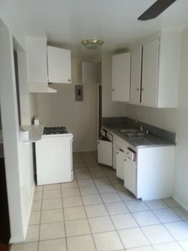 Foto del edificio - 8444 Amigo Ave