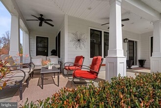 Building Photo - 17601 Crystal Spring Terrace