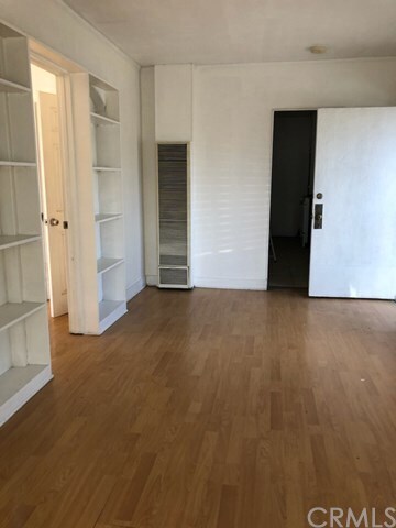 Building Photo - 10031 Larson Avenue