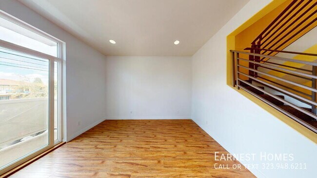 Foto del edificio - 11622 Oxnard St